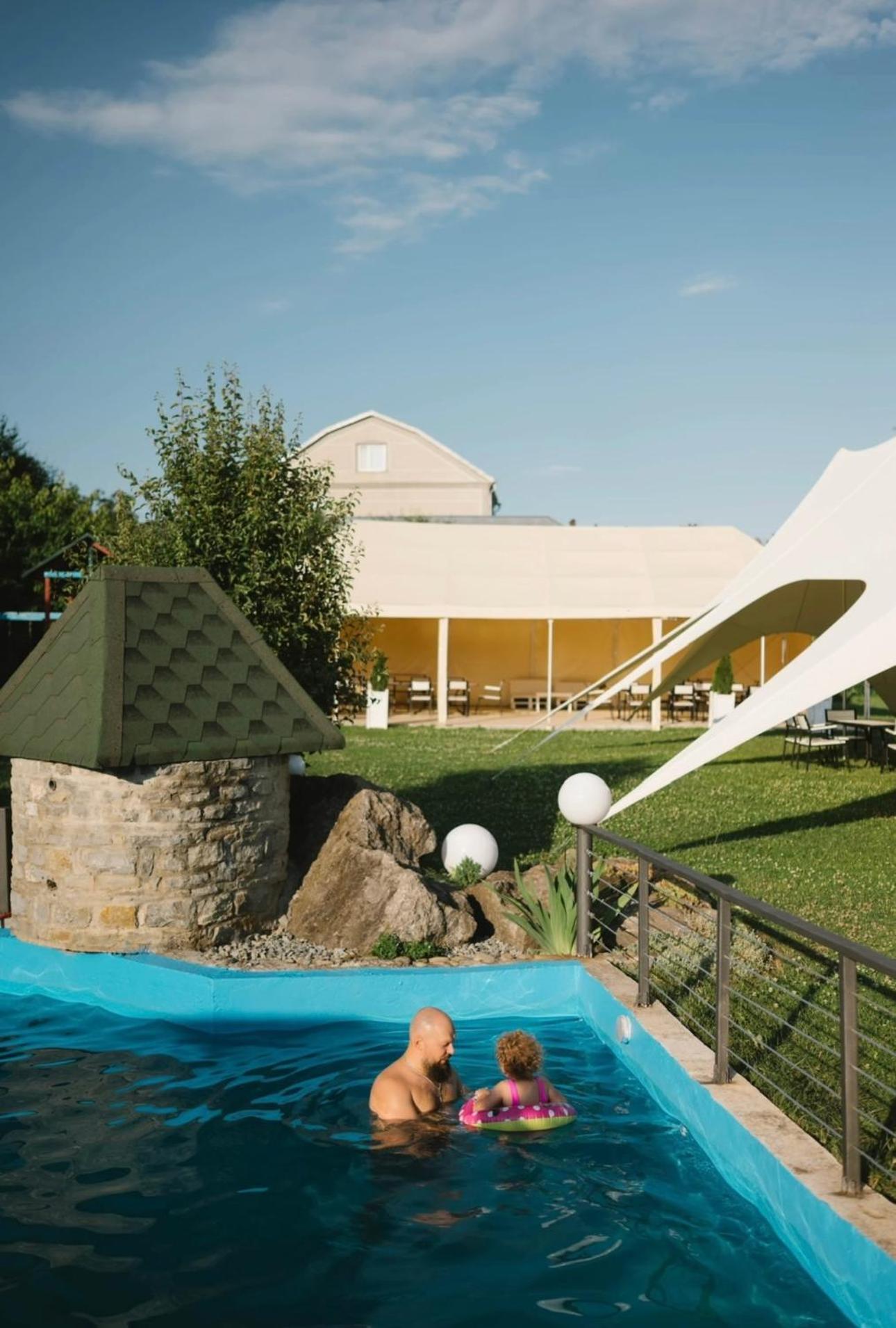 Вилла Сottage "Family Estate" Каменец-Подольский Экстерьер фото